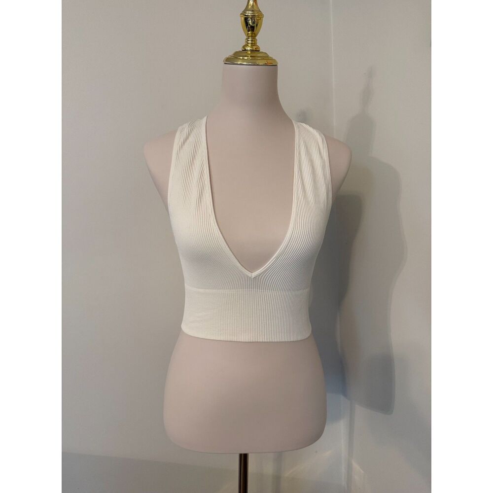 Out From Under Urban Outfitters Plunge Ribbed Seamless Crop Top M Ivory